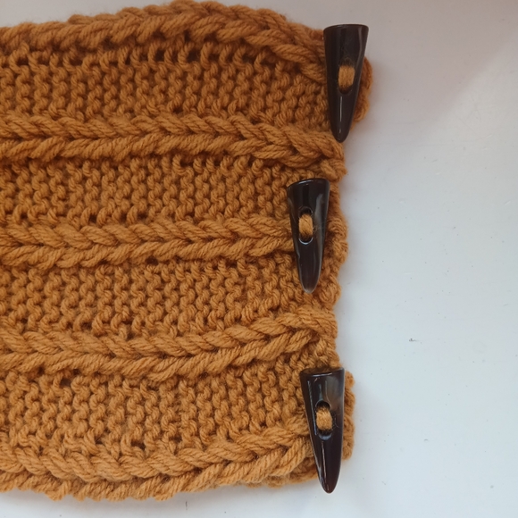 Dragon Wing Cowl Scarf - Mustard - Picture 6 of 7